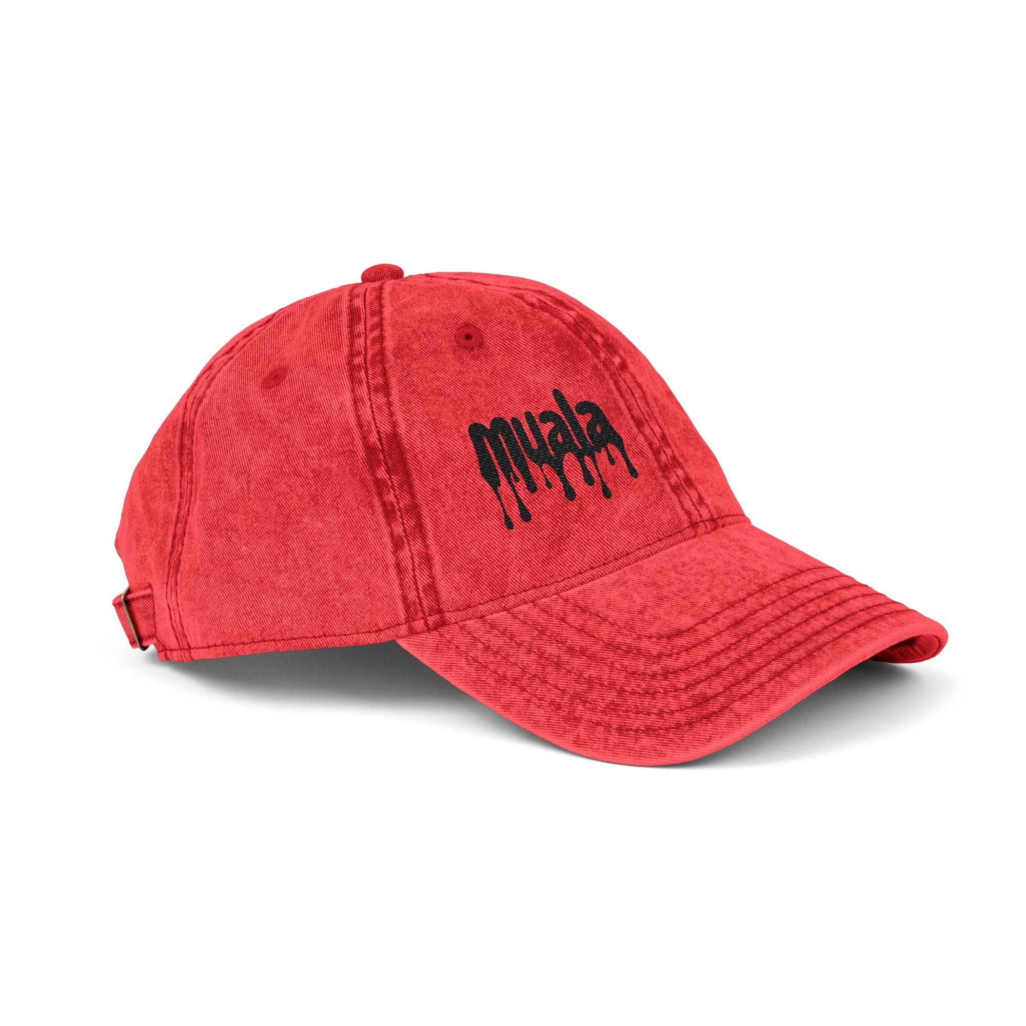 Red distressed Muala® "sunday pizza" cap with black embroidered logo on the right front panel, made of 100% cotton twill with vintage washed finish and adjustable metal snap buckle.